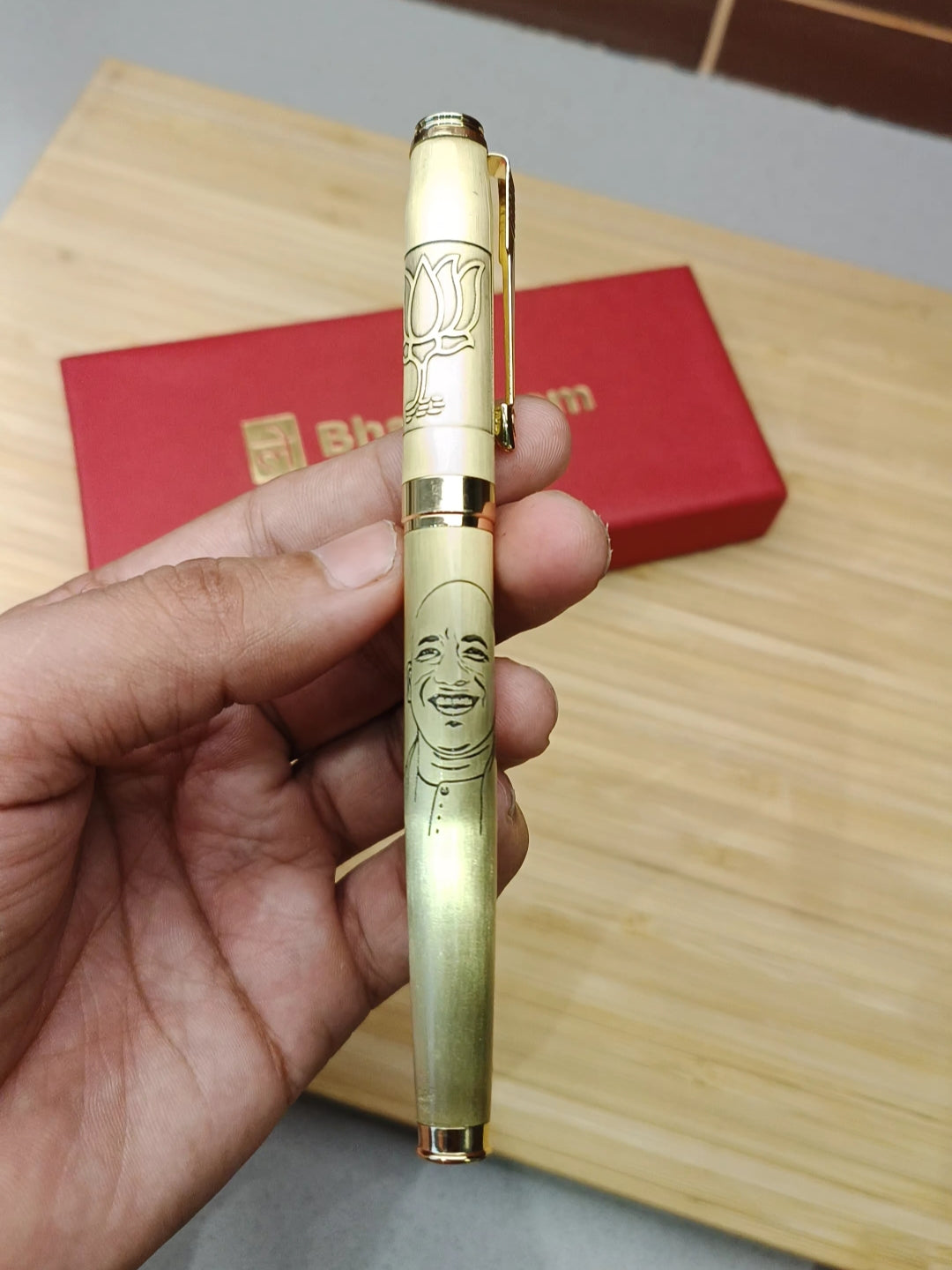 Yogi adityanath Golden Pen